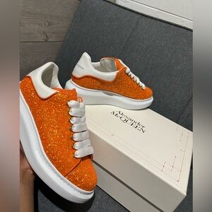 Alexander mcqueens orange size 8 men’s